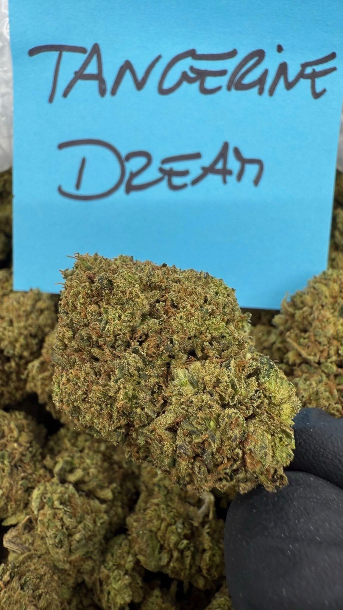 Tangerine Dream | Supreme | Sativa | 25.66%